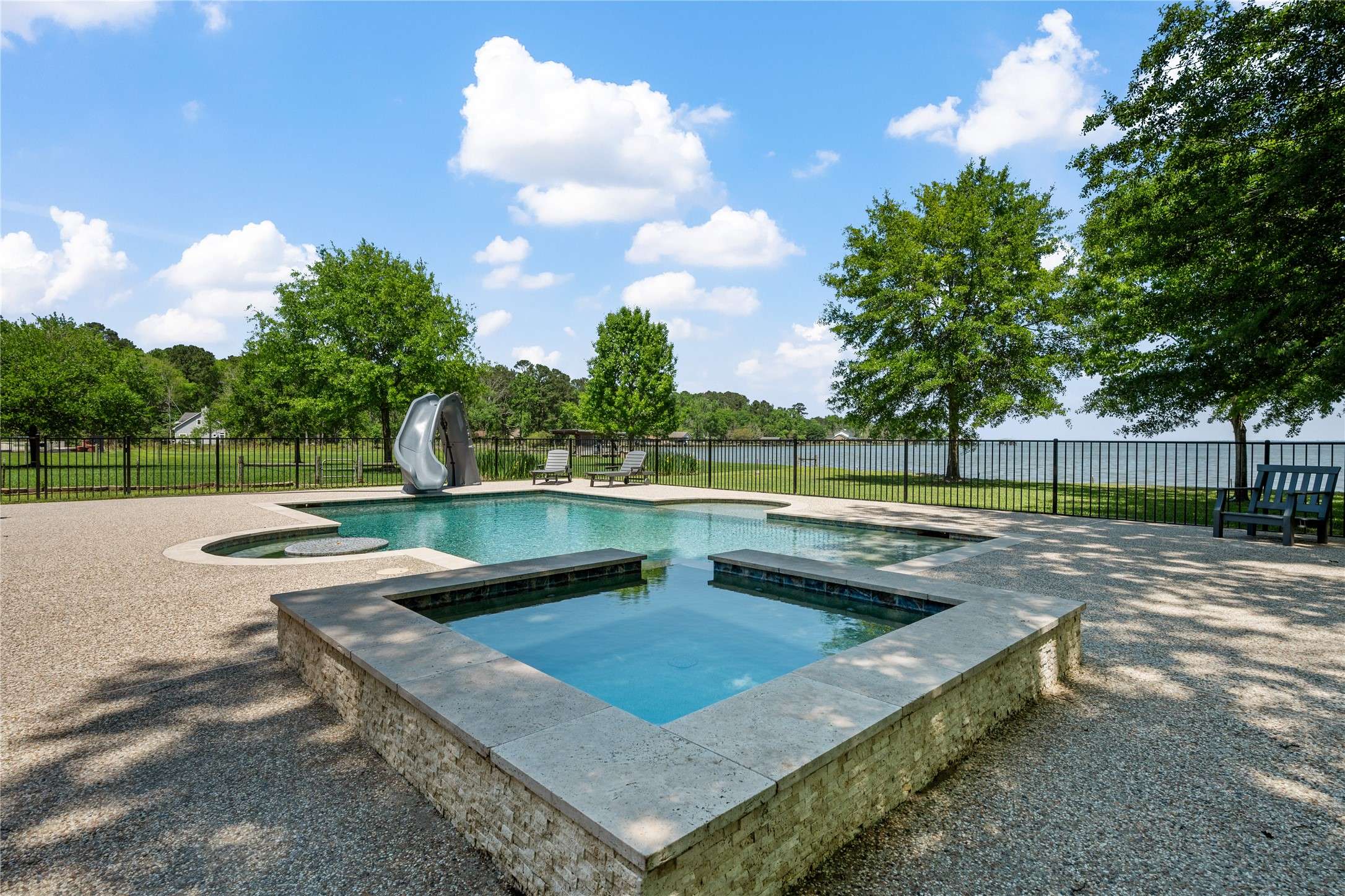 101 Oak Arbor LN, Coldspring, TX 77331