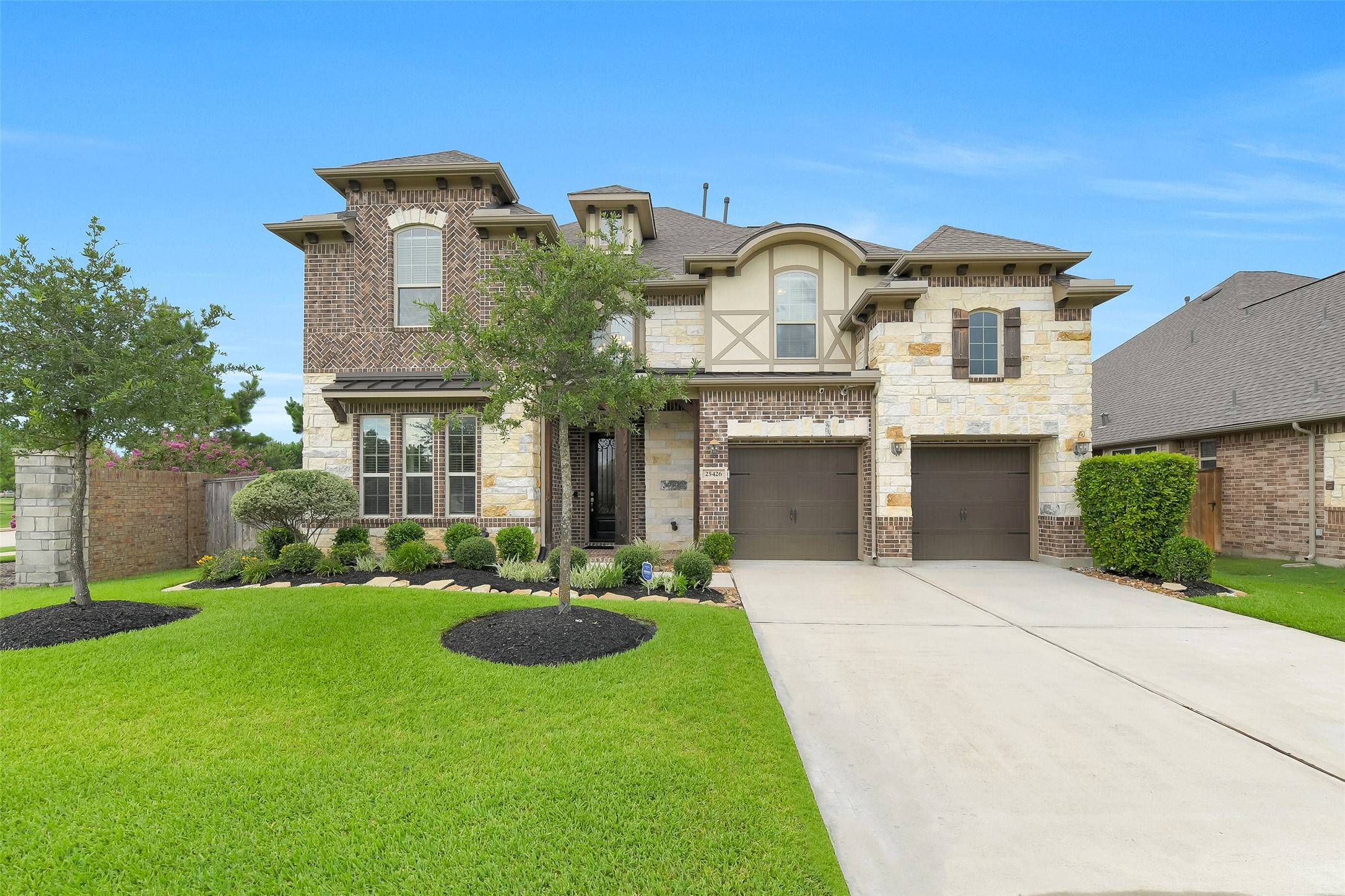 25426 Angelwood Springs LN, Tomball, TX 77375