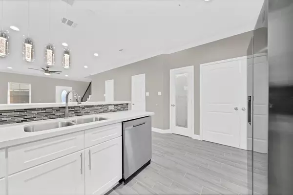 Houston, TX 77033,5807 Southmund ST #B