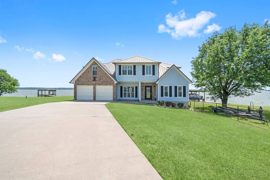 237 Vivian RD, Onalaska, TX 77360