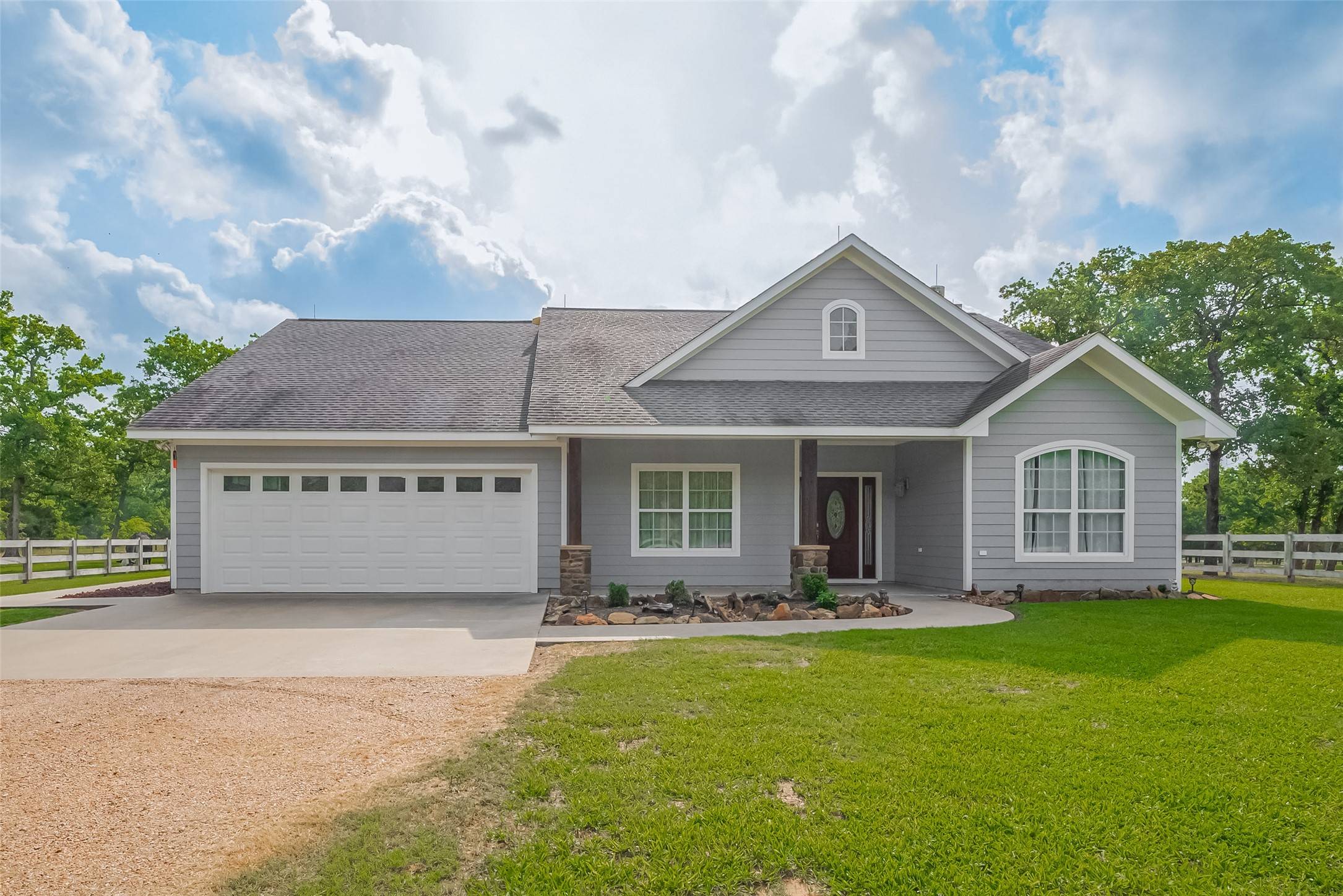 1309 County Road 2103, Weimar, TX 78962