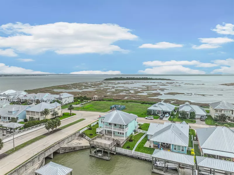 5101 Allen Cay DR, Texas City, TX 77590