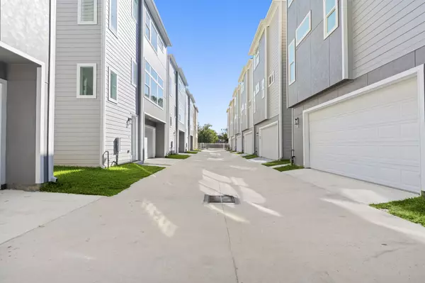 Houston, TX 77021,4017 Ward ST