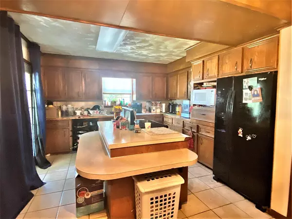 Livingston, TX 77351,245 Indian Shore