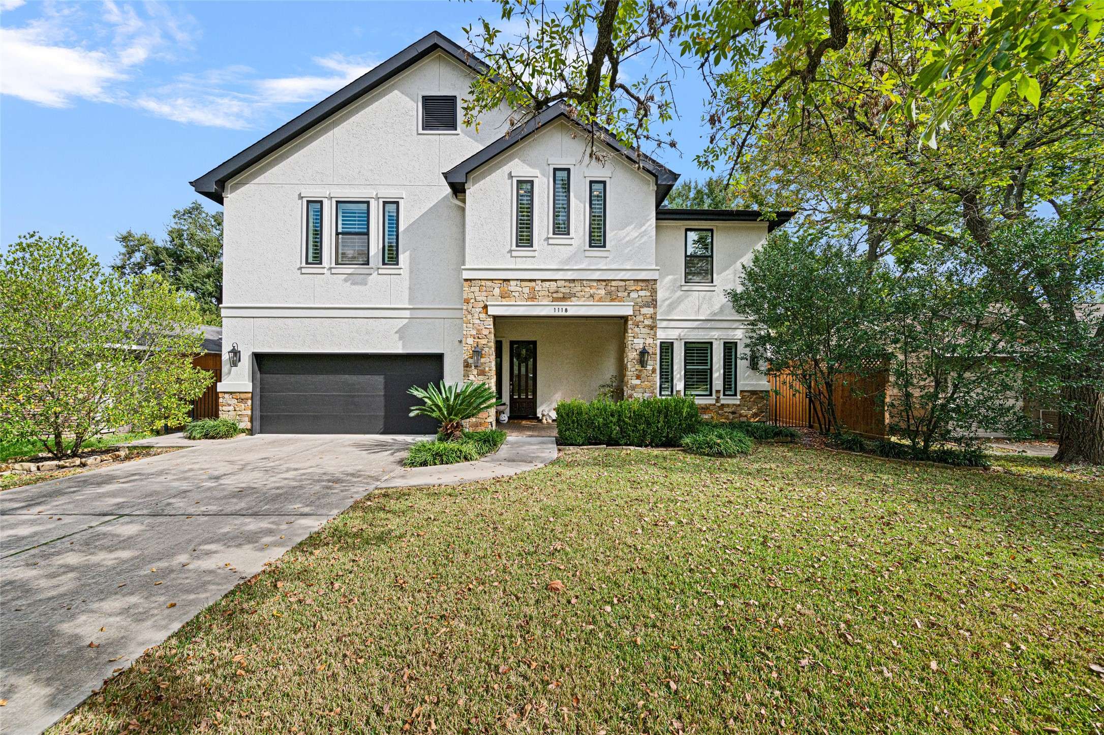 1118 Anderson ST, Bellaire, TX 77401