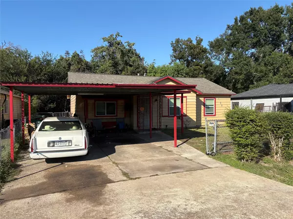 Houston, TX 77028,7625 W Knoll ST