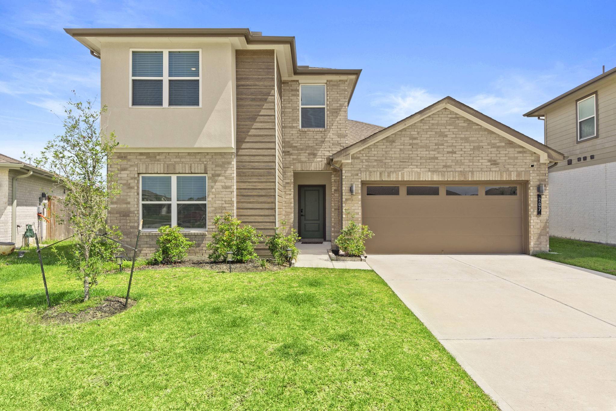 207 William LN, Rosharon, TX 77583