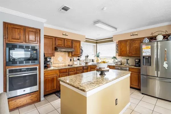 Houston, TX 77062,15110 Farndale DR