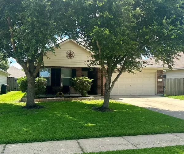 6736 Hidden Colony LN, Dickinson, TX 77539