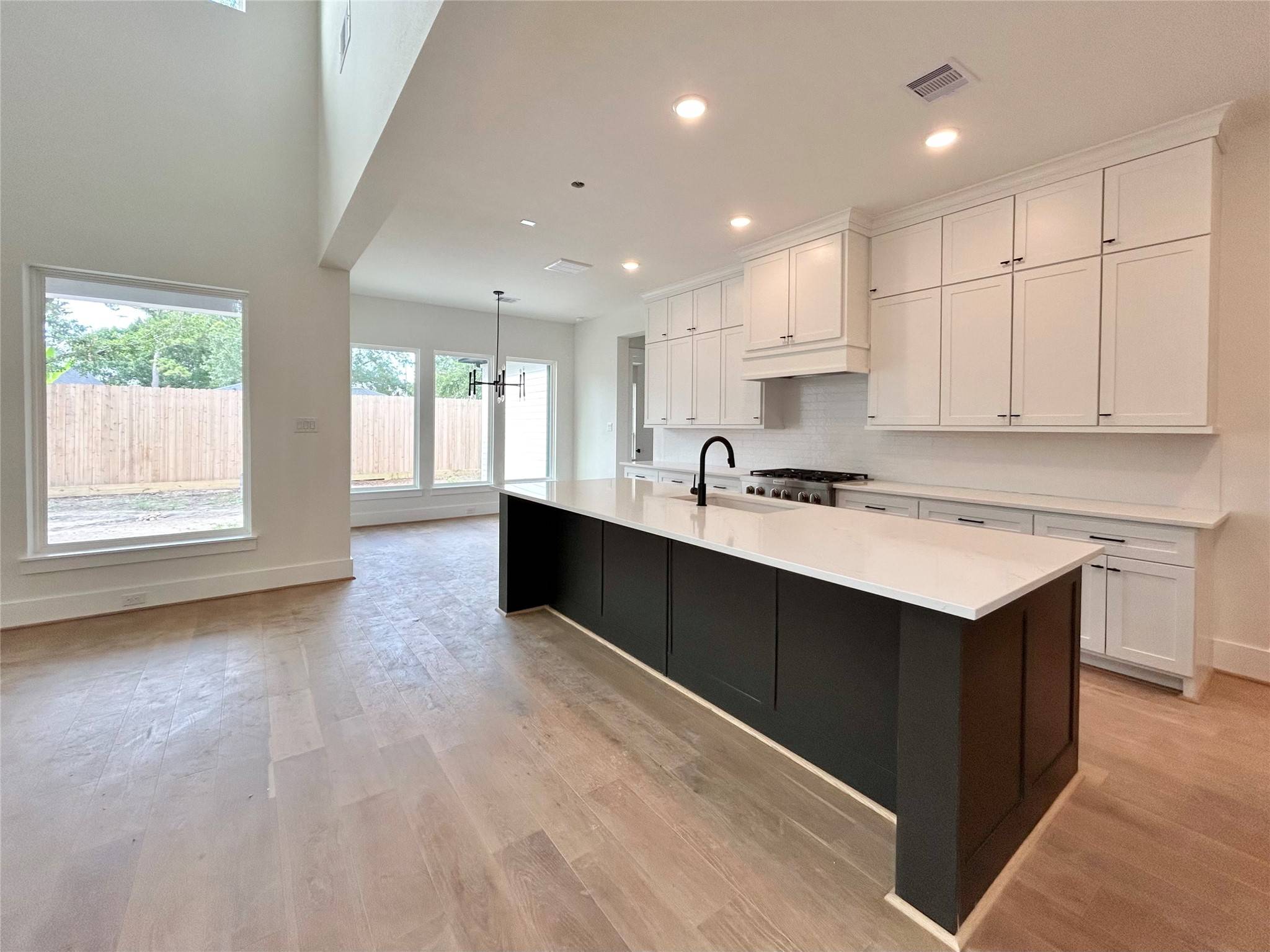 Houston, TX 77055,8545 Ridgepoint DR