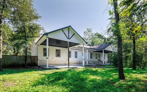 Willis, TX 77378,4517 Emerson CT