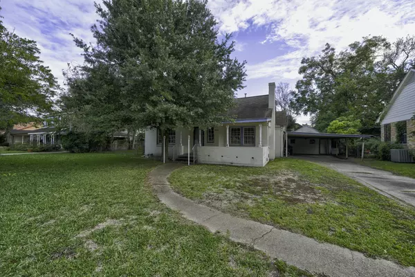 Houston, TX 77009,614 Eleanor ST