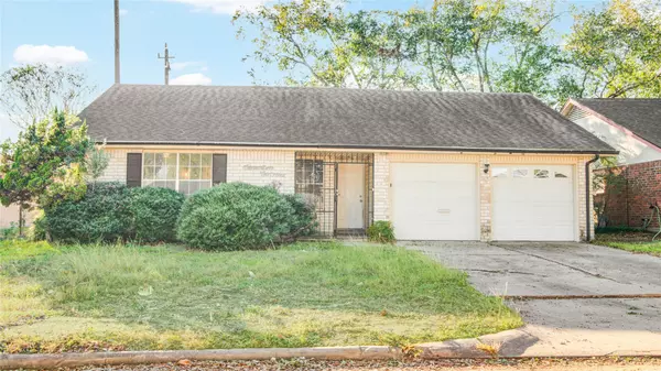 13034 White Heather DR, Houston, TX 77045