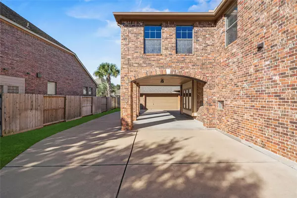 Houston, TX 77095,9023 Cobble Falls CT