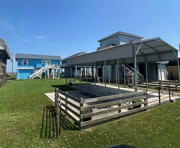 1988 Avenue I, Crystal Beach, TX 77650