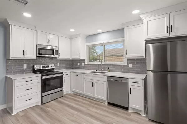 Texas City, TX 77590,3314 1st AVE S