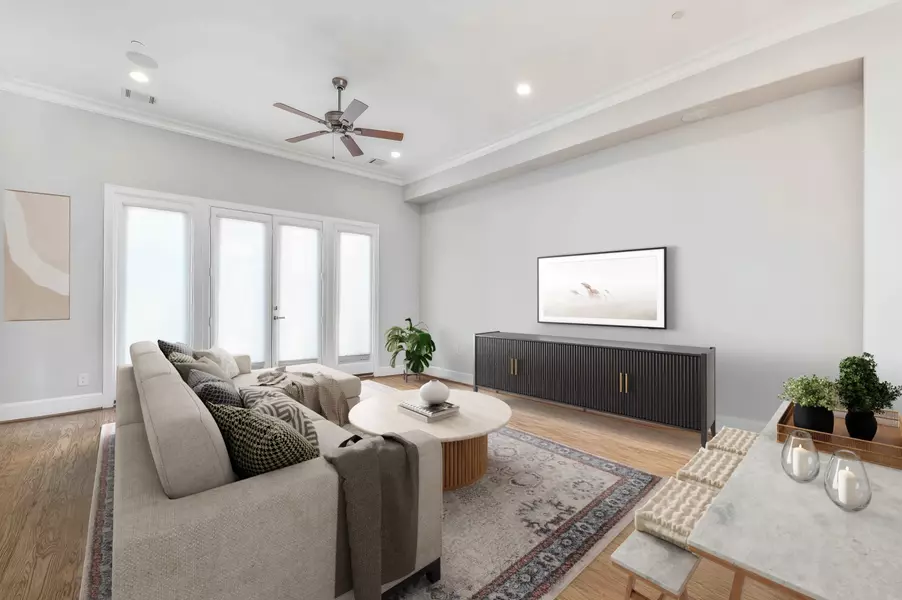 2110 Mason ST, Houston, TX 77006
