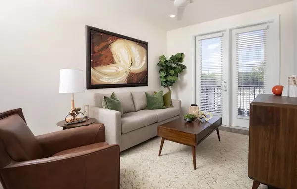 1690 North LOOP #169, Houston, TX 77009