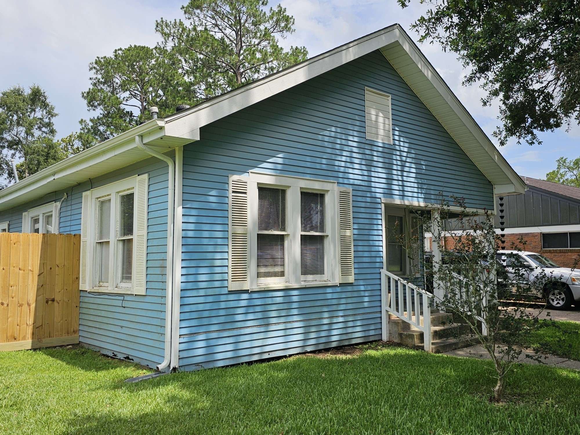 Liberty, TX 77575,518 Bowie ST