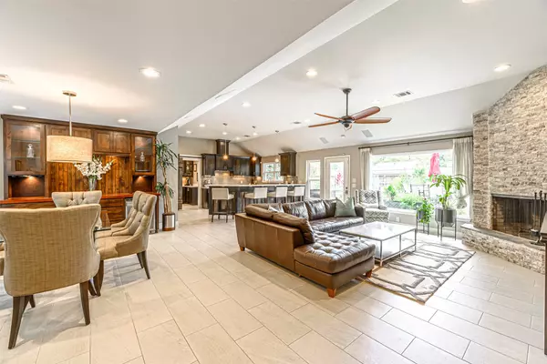 Houston, TX 77055,9214 Rangely DR