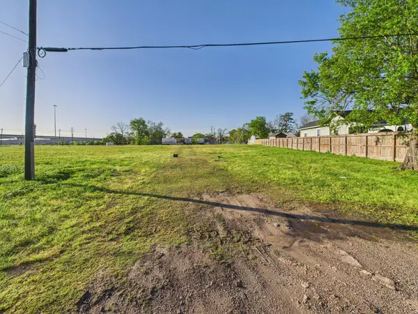 Houston, TX 77022,0 Cochran ST