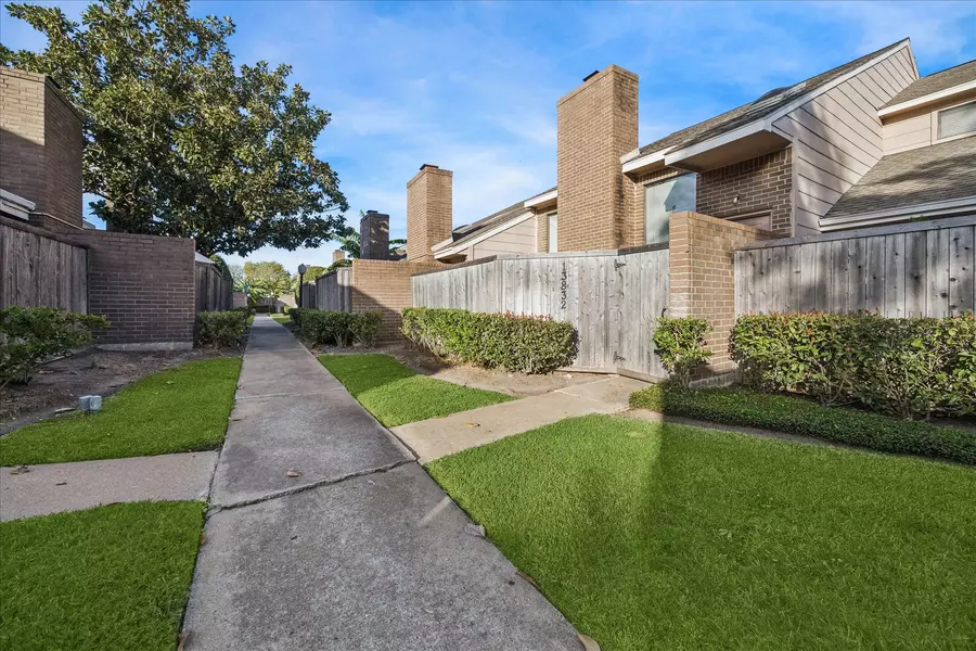 13832 Hollowgreen DR #102, Houston, TX 77082