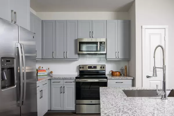 1148 N Silber Road #2125, Houston, TX 77055
