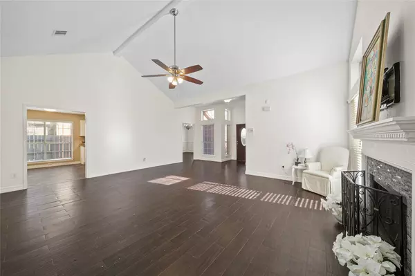 Houston, TX 77062,14115 Cascade Falls DR