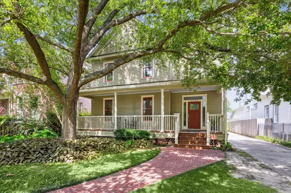 1316 Cortlandt ST, Houston, TX 77008