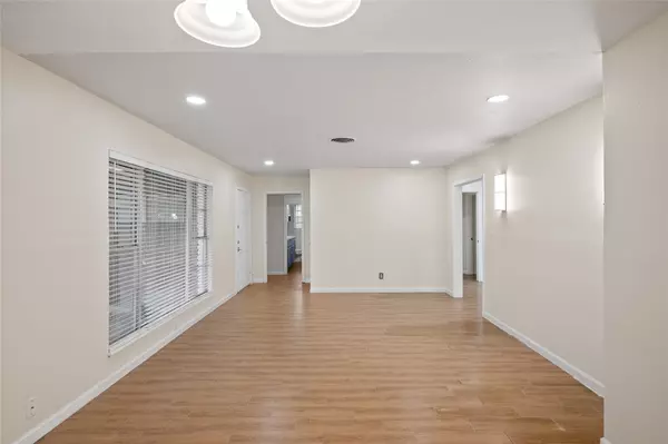 Houston, TX 77025,3835 Tartan LN