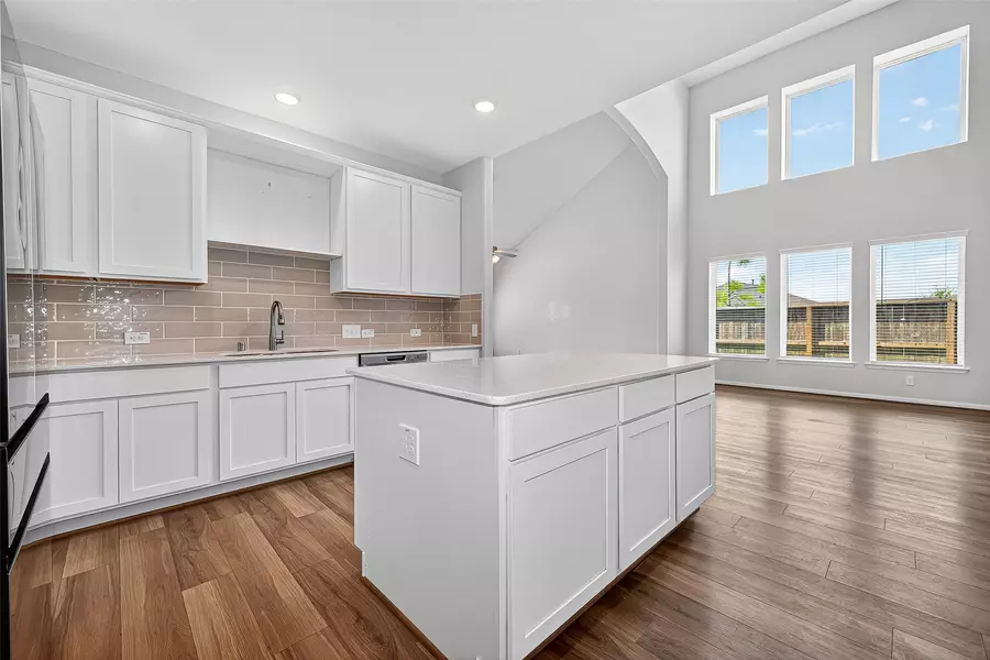 10511 Amador Peak DR, Rosharon, TX 77583