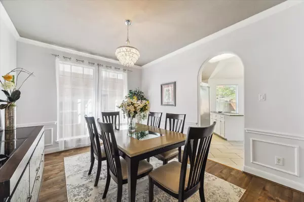 Sugar Land, TX 77478,310 Brook Forest TRL