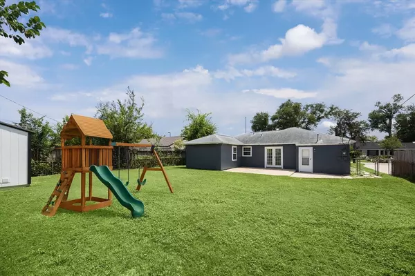 Houston, TX 77055,6906 Raton ST