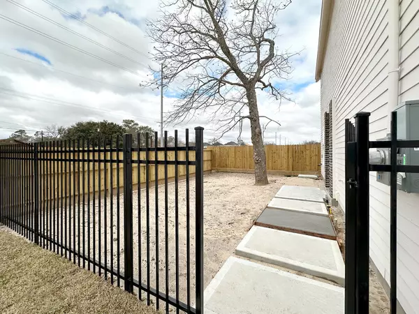 Houston, TX 77091,1048 Homer ST