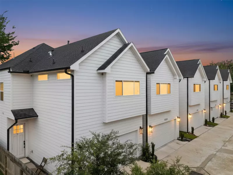 1222 Mcneil ST, Houston, TX 77009