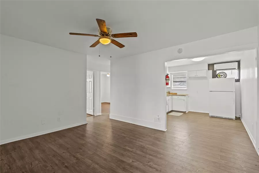 918 Winnie ST #111, Galveston, TX 77550