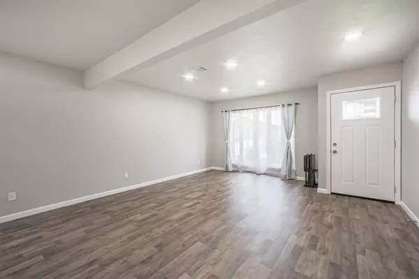 Deer Park, TX 77536,1102 E X ST