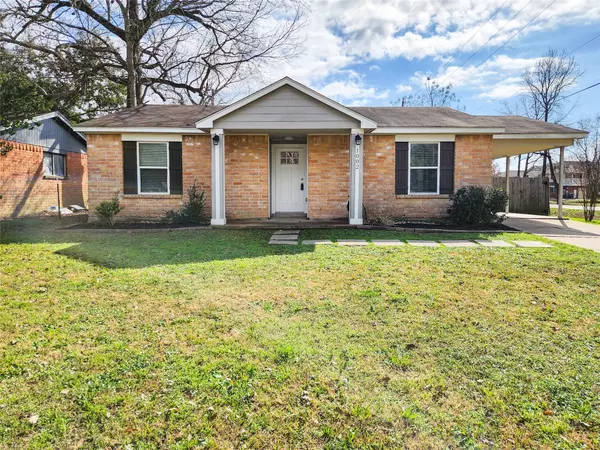 1002 Surrey CT,  Tomball,  TX 77375