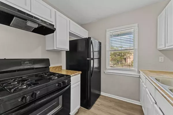 Galveston, TX 77550,2502 Avenue L #15