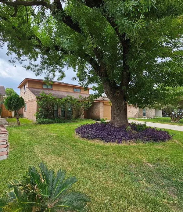 Houston, TX 77067,2043 Derby DR