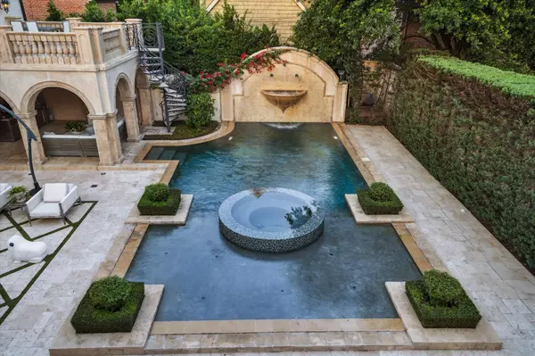 Houston, TX 77019,2307 River Oaks BLVD