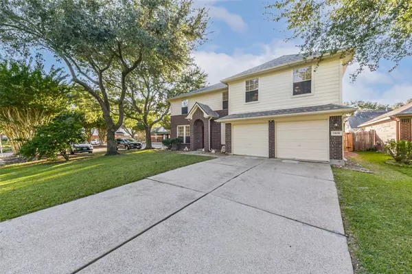 11830 Pedernales Falls LN, Sugar Land, TX 77498