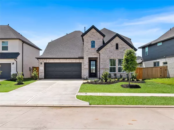 31923 Burkett Crest LN, Fulshear, TX 77441