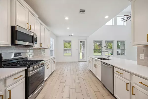 17727 Misty Brook LN, Conroe, TX 77302