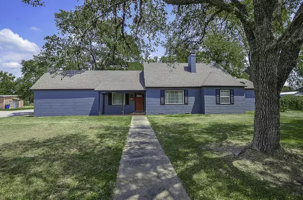Hempstead, TX 77445,1206 13th ST