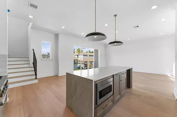 Houston, TX 77009,2508 Baylor ST