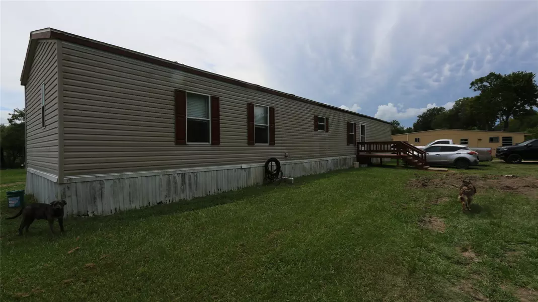 2534 County Road 676, Dayton, TX 77535