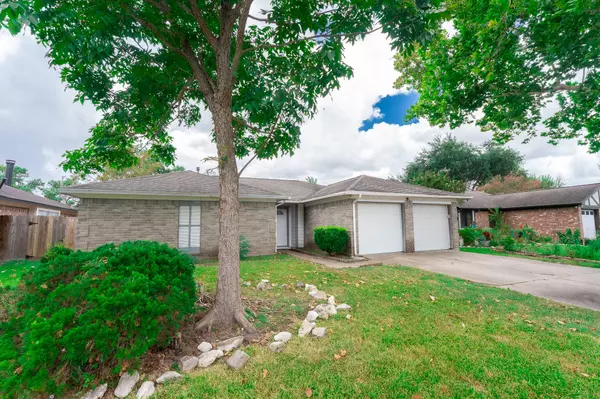 Houston, TX 77598,423 Capehill DR
