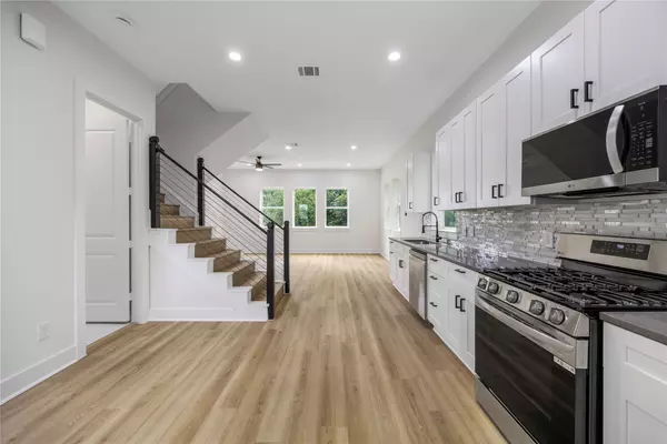 Houston, TX 77088,891 1/2 Lucky ST #B