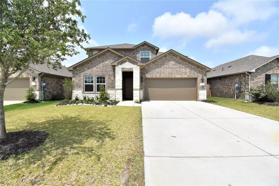 10012 Deussen LN, Texas City, TX 77591